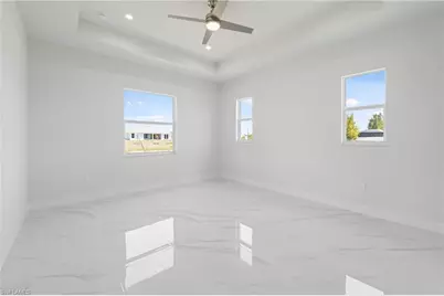 121 NE 8th Ter, Cape Coral, FL 33909 - Photo 14