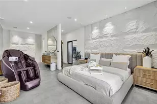 121 20th Ave NE, Naples, FL 34120 - Photo 14