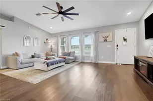 3300 Valencia Dr, Naples, FL 34120 - Photo 4