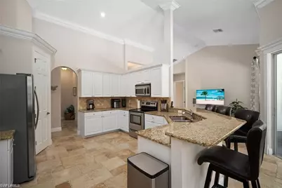 8884 Mustang Island Cir, Naples, FL 34113 - Photo 12