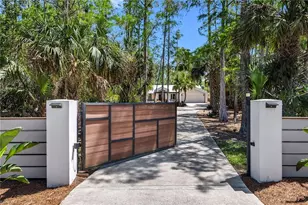 5330 Cherry Wood Dr, Naples, FL 34119 - Photo 2