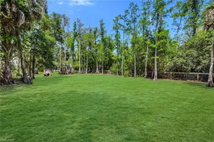 5330 Cherry Wood Dr, Naples, FL 34119 - Photo 20