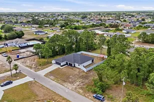 2907 18th St SW, Lehigh Acres, FL 33976 - Photo 8