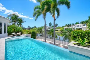 1888 6th St S, Naples, FL 34102 - Photo 12