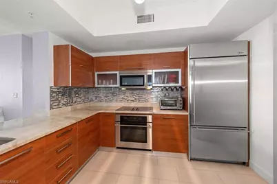 3000 Oasis Grand Blvd #2205, Fort Myers, FL 33916 - Photo 18