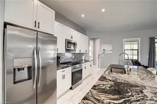 2661 43rd Ave NE, Naples, FL 34120 - Photo 4