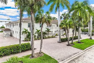 980 7th Ave S, Naples, FL 34102 - Photo 2