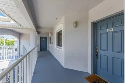 7827 Regal Heron Cir #302, Naples, FL 34104 - Photo 4