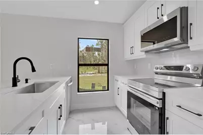 436 41st Ave NE, Naples, FL 34120 - Photo 6