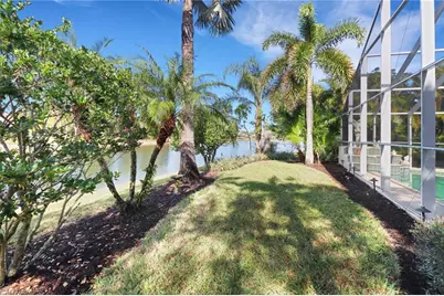 7477 Lourdes Ct, Naples, FL 34104 - Photo 24