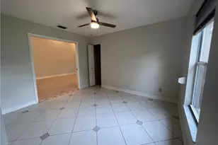 108 Tanglewood Ct, Naples, FL 34113 - Photo 20