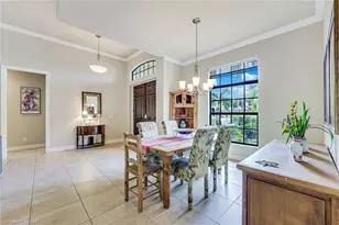 1221 Briarwood Ct, Naples, FL 34104 - Photo 8