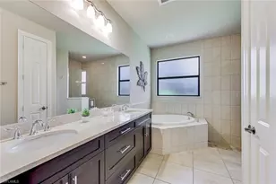 1221 Briarwood Ct, Naples, FL 34104 - Photo 10
