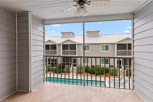 829 W Elkcam Cir, Marco Island, FL 34145 - Photo 10
