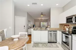 3289 Lindsey Ln, Naples, FL 34109 - Photo 16