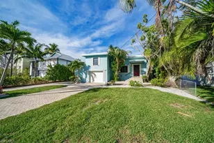1283 Grand Canal Dr, Naples, FL 34110 - Photo 1