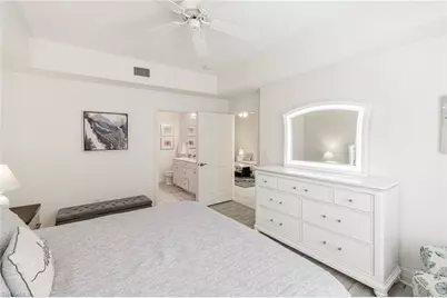 410 Bayfront Pl #2204, Naples, FL 34102 - Photo 12