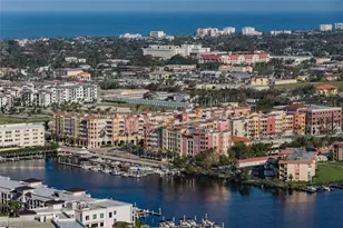 410 Bayfront Pl, Naples, FL 34102 - Photo 28