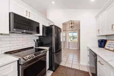 1156 SW 41st Ter, Cape Coral, FL 33914 - Photo 10