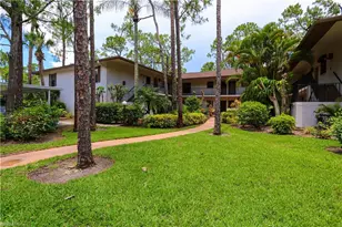 1765 Courtyard Way, Naples, FL 34112 - Photo 4