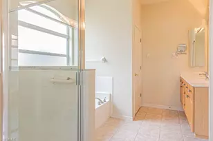 1992 Crestview Way, Naples, FL 34119 - Photo 44
