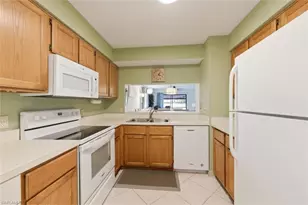 7220 Coventry Ct, Naples, FL 34104 - Photo 12