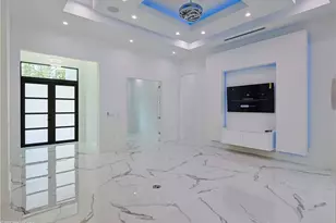 3430 1st Ave NW, Naples, FL 34120 - Photo 12