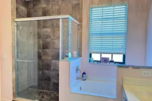 15582 NE Summit Pl Circle, Naples, FL 34119 - Photo 6