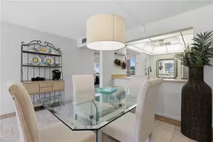 1086 Forest Lakes Dr, Naples, FL 34105 - Photo 16
