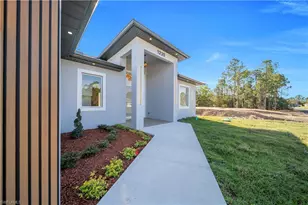 1220 Euclid Ave, Lehigh Acres, FL 33972 - Photo 4