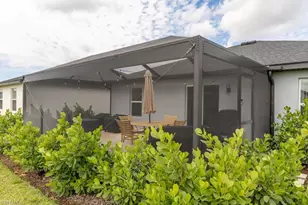 17762 Paradiso Wy, North Fort Myers, FL 33917 - Photo 36