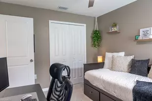 17762 Paradiso Wy, North Fort Myers, FL 33917 - Photo 28
