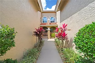 2555 Aspen Creek Ln, Naples, FL 34119 - Photo 2
