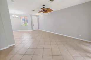 9706 Roundstone Cir, Fort Myers, FL 33967 - Photo 4