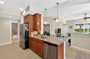 8541 Oakshade Cir, Fort Myers, FL 33919 - Photo 12
