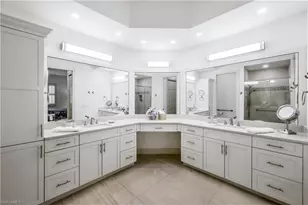837 Sailaway Ln, Naples, FL 34108 - Photo 10