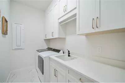 2943 Coco Lakes Dr, Naples, FL 34105 - Photo 24