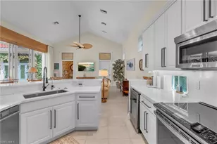 7060 Verde Way, Naples, FL 34108 - Photo 6