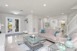 4716 Kensington Cir, Naples, FL 34119 - Photo 4