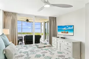 5550 Heron Point Dr, Naples, FL 34108 - Photo 10