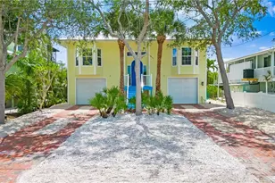 1296 Grand Canal Dr, Naples, FL 34110 - Photo 4