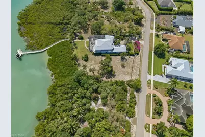 821 Caxambas Dr, Marco Island, FL 34145 - Photo 4