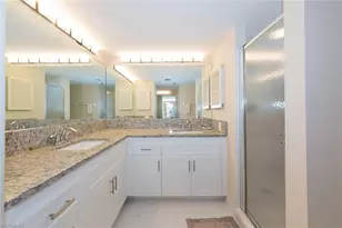 5550 Heron Point Dr, Naples, FL 34108 - Photo 10