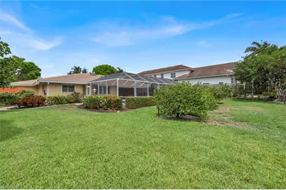 656 Binnacle Dr, Naples, FL 34103 - Photo 2