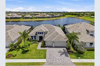 14386 Laguna Springs Ln, Naples, FL 34114 - Photo 2