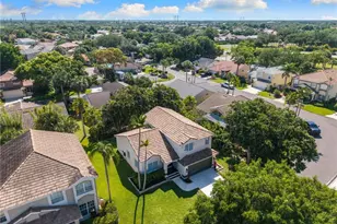 12240 Eagle Pointe Cir, Fort Myers, FL 33913 - Photo 30