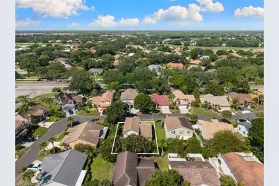 12240 Eagle Pointe Cir, Fort Myers, FL 33913 - Photo 34