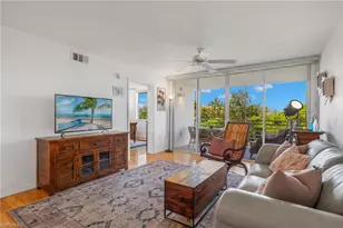 290 Naples Cove Dr, Naples, FL 34110 - Photo 14