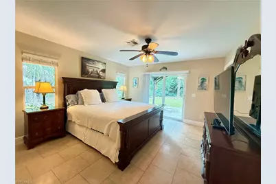 6140 Standing Oaks, Naples, FL 34119 - Photo 10