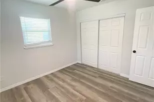 3181 Poinciana Dr, Naples, FL 34105 - Photo 14